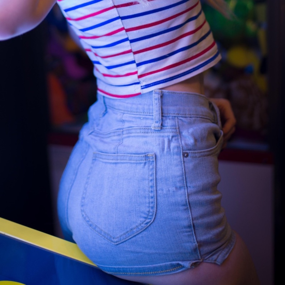 Urban Outfitters Super High Rise Pinup shorts